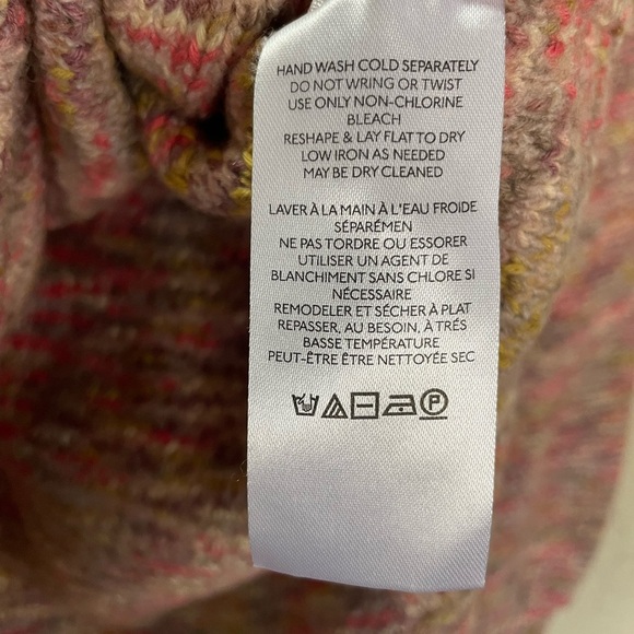 Pilcro Anthropologie Deep V neck Knit Sweater Size Small New - Picture 9 of 10